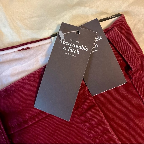 Abercrombie and Fitch Jean Shorts Men’s 36 Maroon Zipper New with Tags - Picture 6 of 16